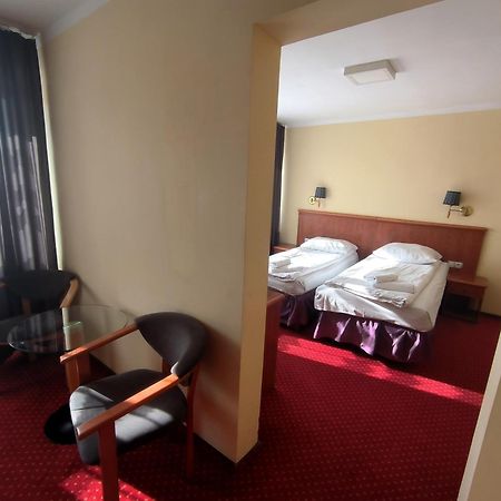 Arkadia Hotel Kielce Ngoại thất bức ảnh