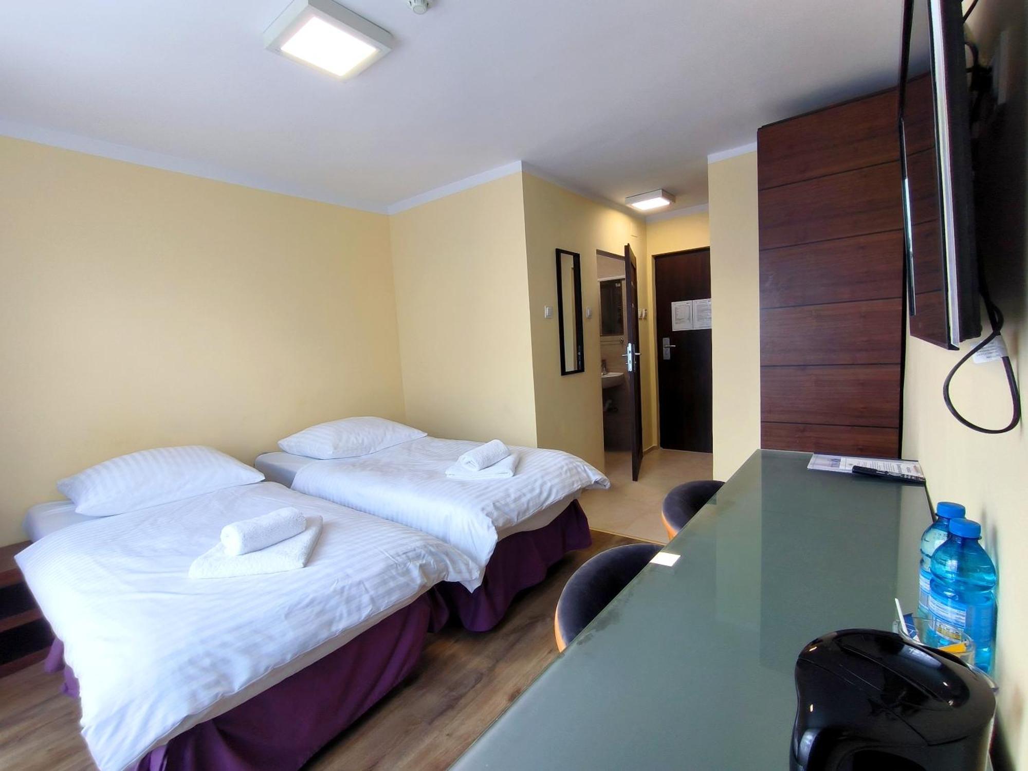 Arkadia Hotel Kielce Ngoại thất bức ảnh